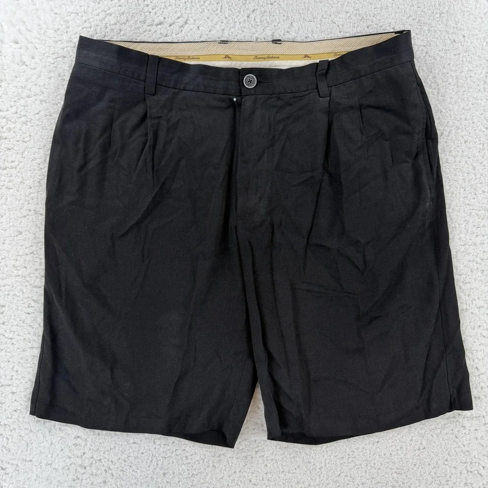 Tommy Bahama Shorts Mens 35 Black Silk Pleated Chino 8 Inseam Casual Travel